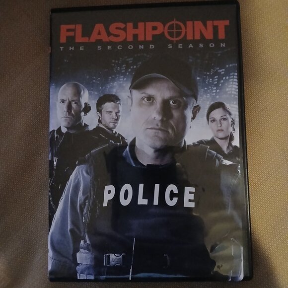 Flashpoint: The Complete Series - 18 DVDs - Picture 4 of 9